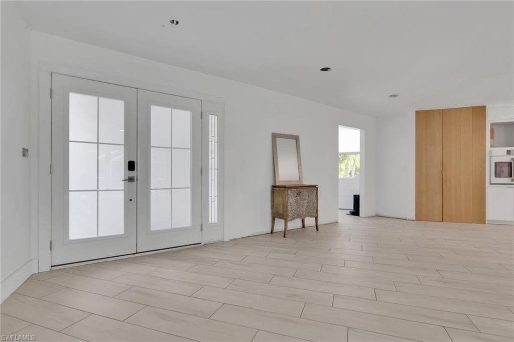 27126 Rue De Paix-4