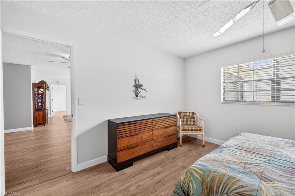 1502 Myerlee Country Club BLVD-21