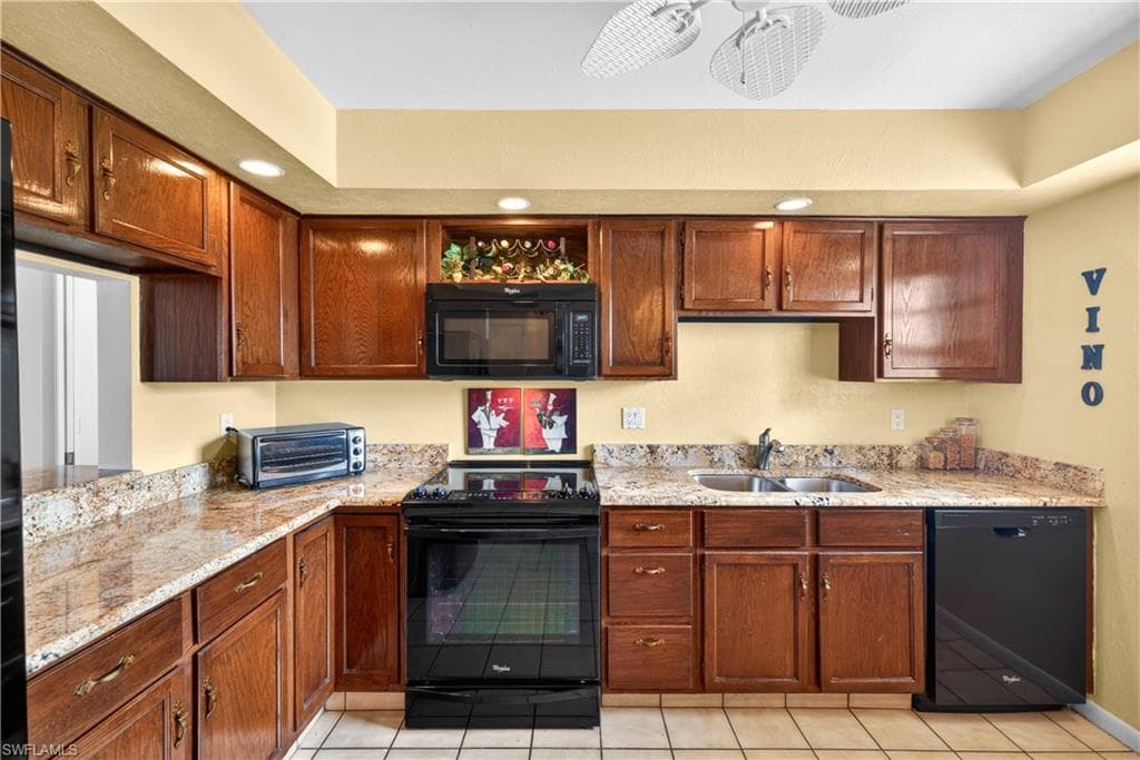 1502 Myerlee Country Club BLVD-4