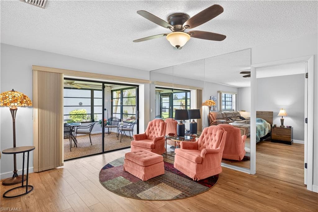 1502 Myerlee Country Club BLVD-19