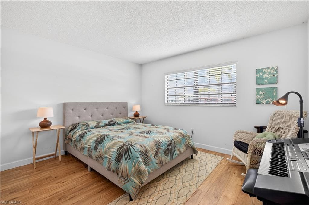 1502 Myerlee Country Club BLVD-8