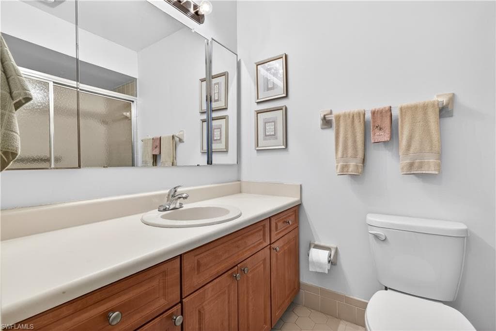 1502 Myerlee Country Club BLVD-23