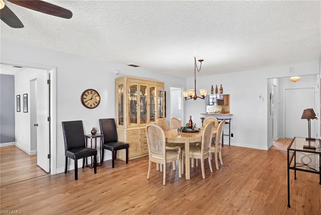 1502 Myerlee Country Club BLVD-10