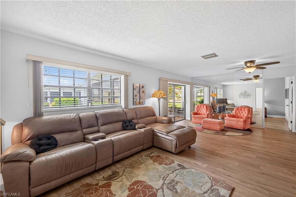 1502 Myerlee Country Club BLVD-18