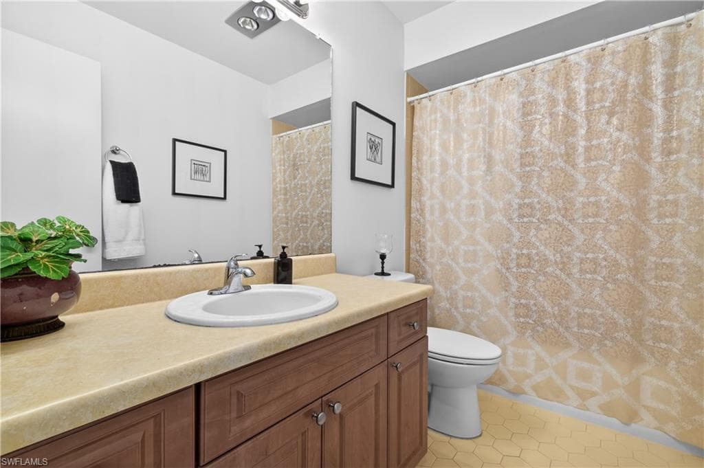 1502 Myerlee Country Club BLVD-7