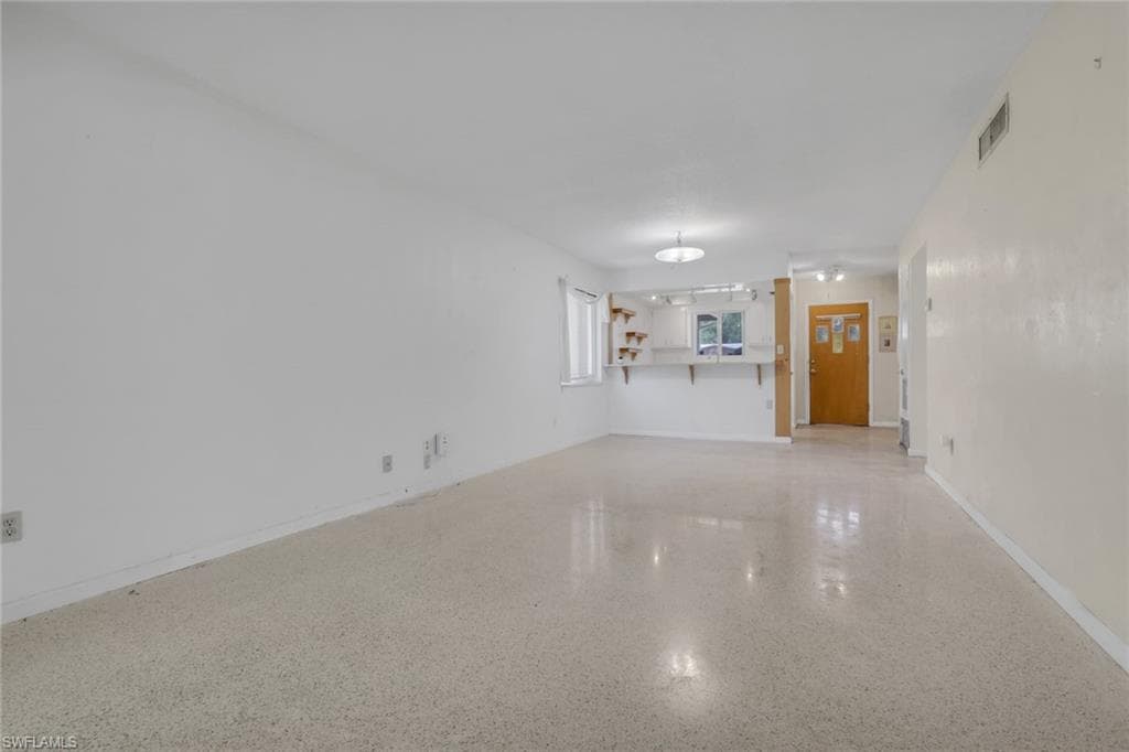 2212 E 6th ST-13