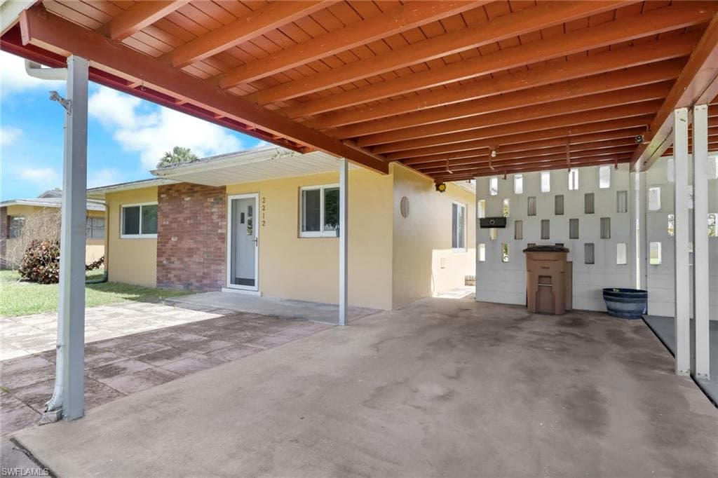 2212 E 6th ST-3