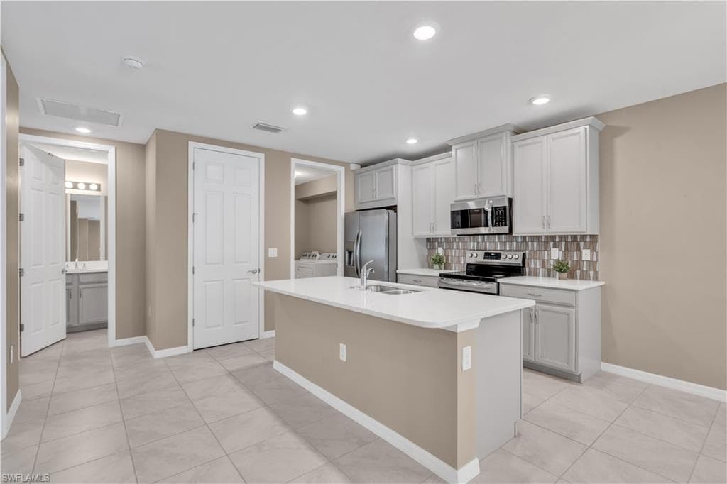 14695 Edgewater CIR-1