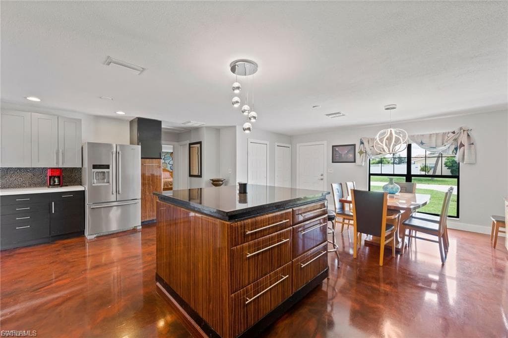 1763 Inlet DR-24