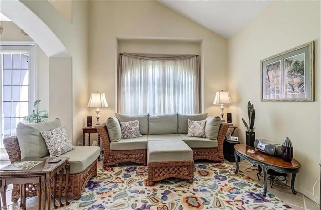 1041 Jardin DR-6