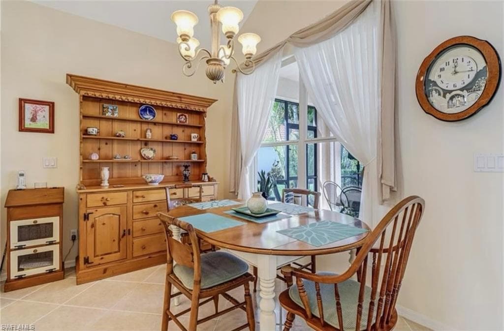 1041 Jardin DR-2