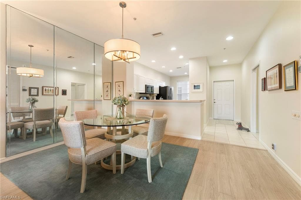 8247 Parkstone PL 206-6
