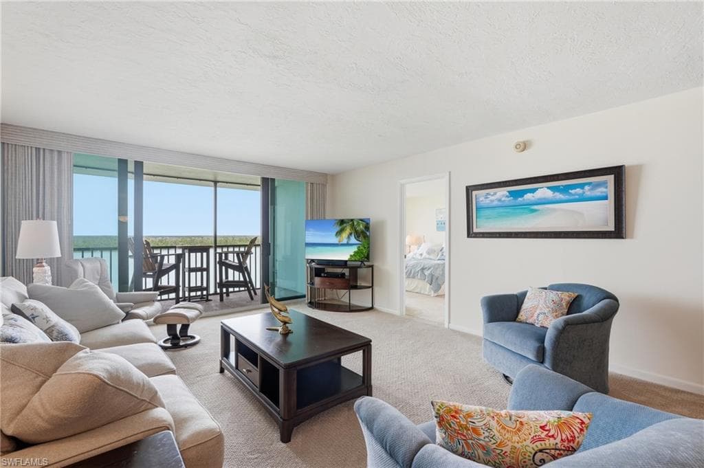 4223 Bay Beach LN 4F-16