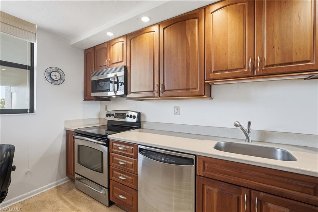 4223 Bay Beach LN 4F-4