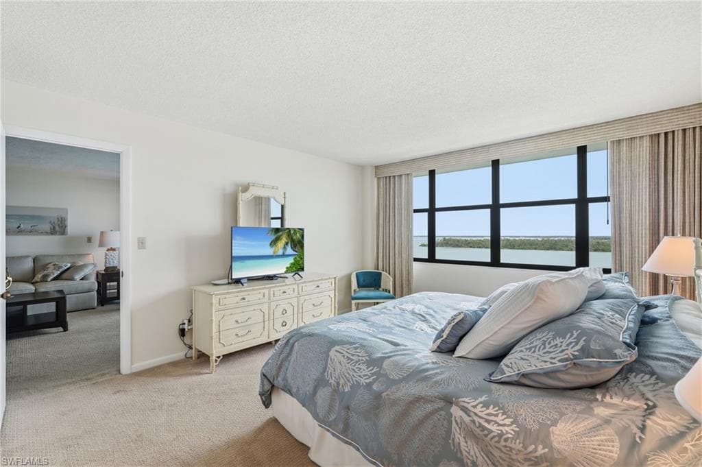 4223 Bay Beach LN 4F-19