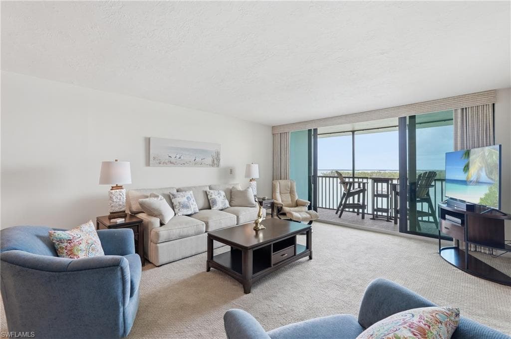 4223 Bay Beach LN 4F-13