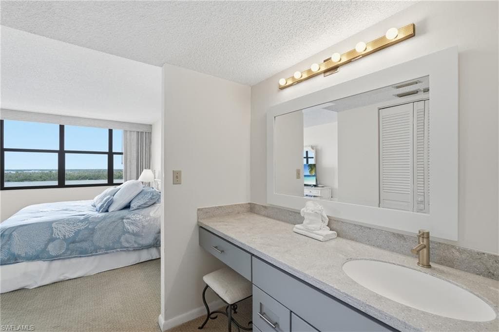 4223 Bay Beach LN 4F-20