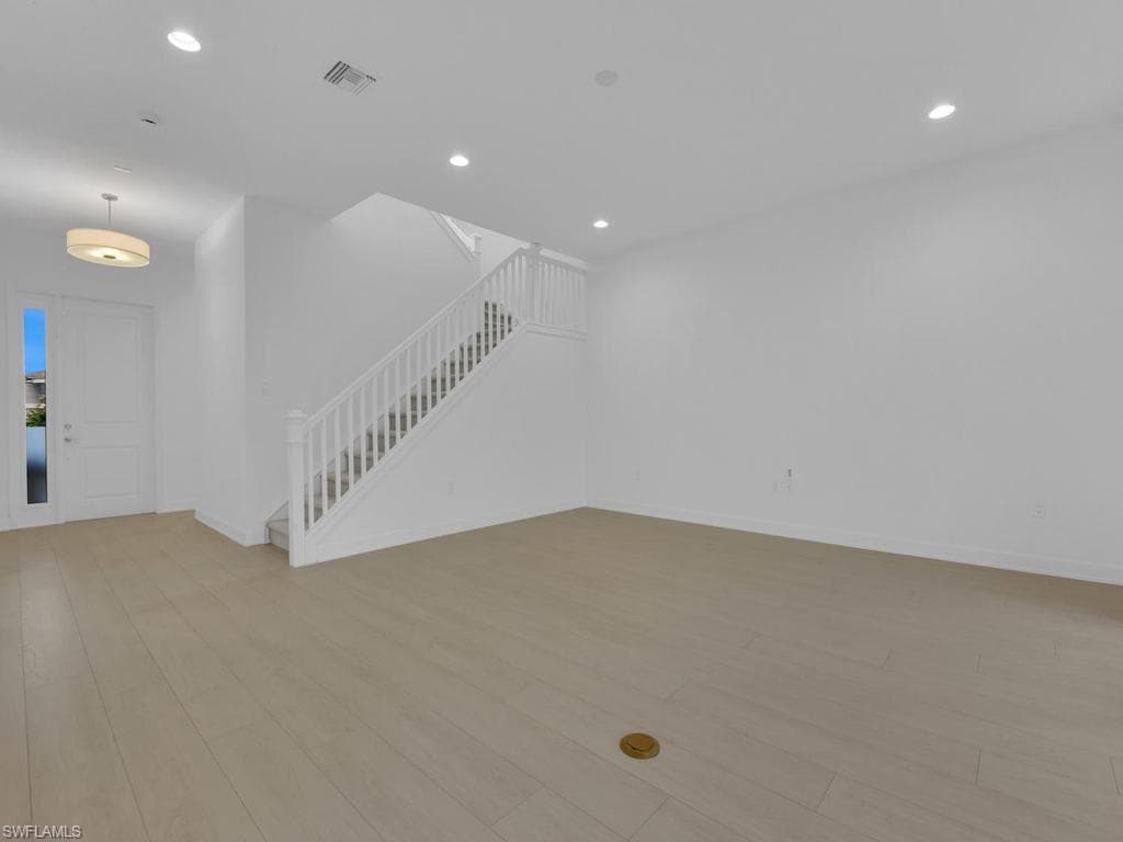 20581 Fair Oak LN-16