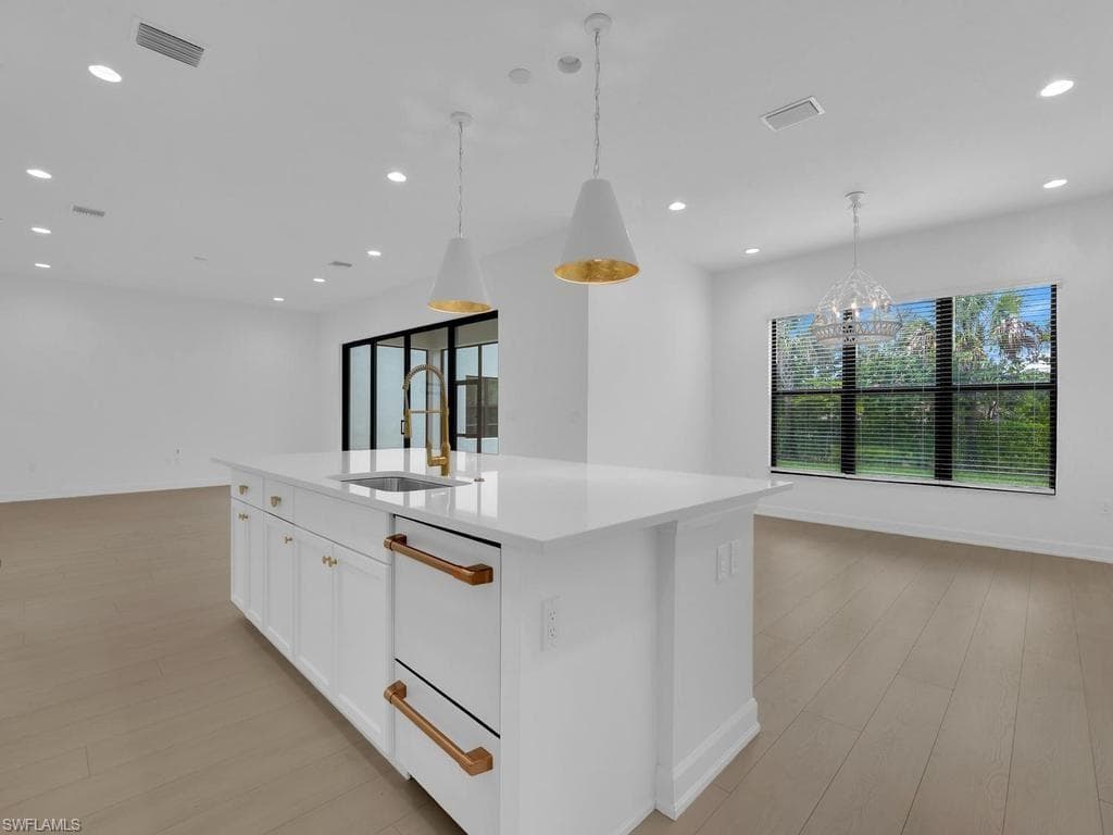 20581 Fair Oak LN-11