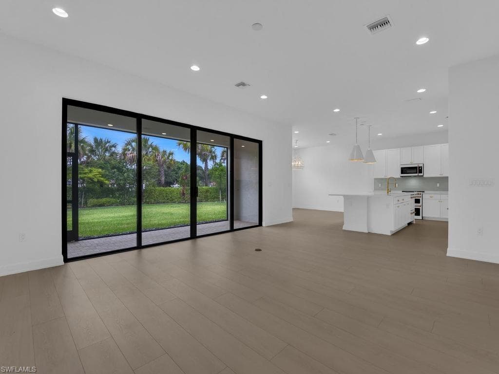 20581 Fair Oak LN-4