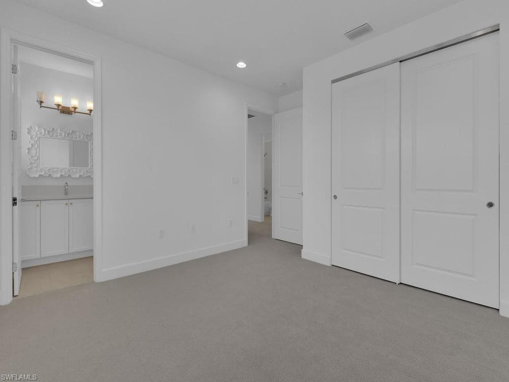 20581 Fair Oak LN-33