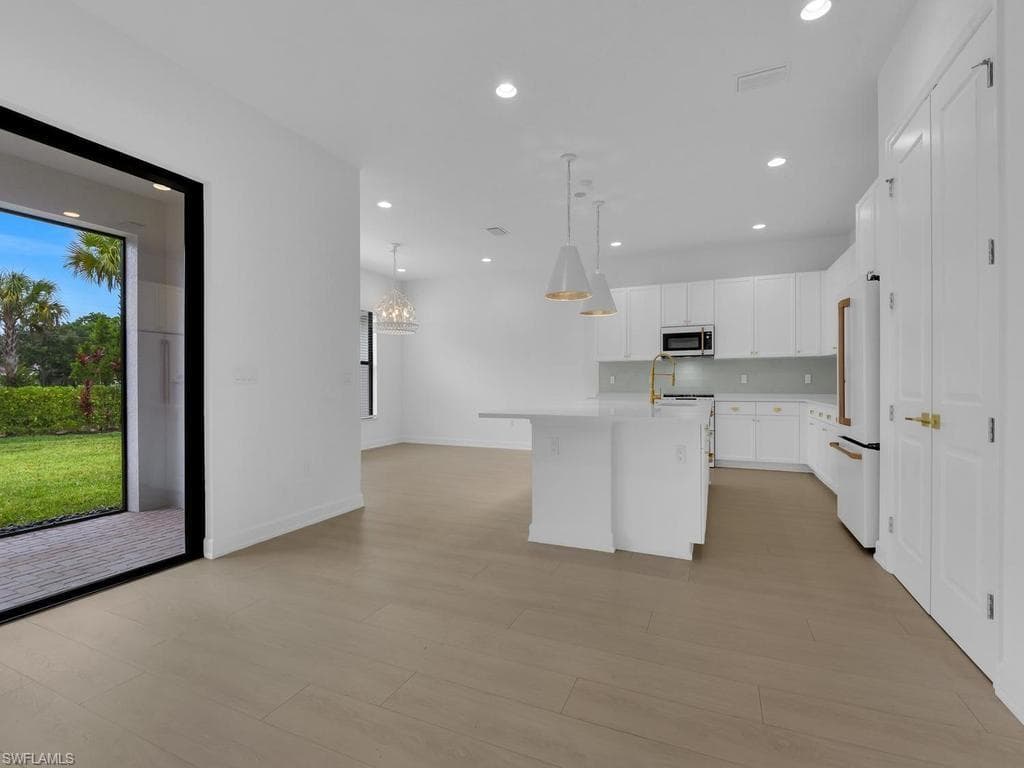 20581 Fair Oak LN-9