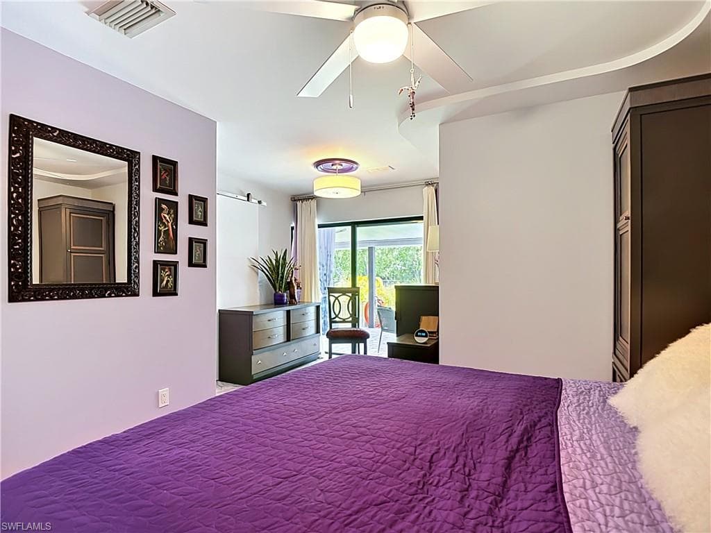 6284 Scott LN-21