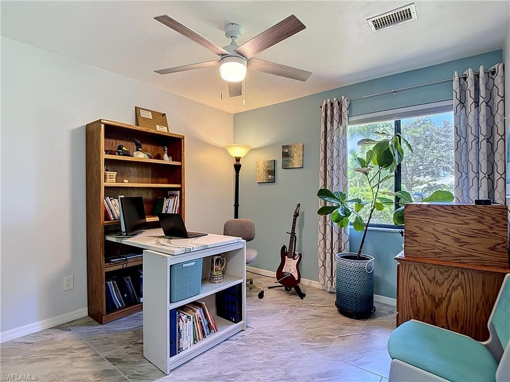 6284 Scott LN-17