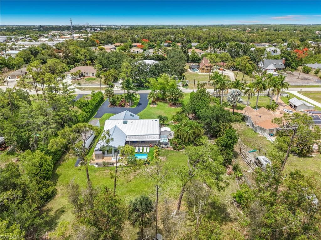6284 Scott LN-43