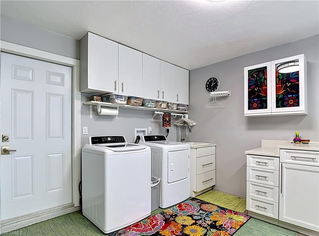 6284 Scott LN-28
