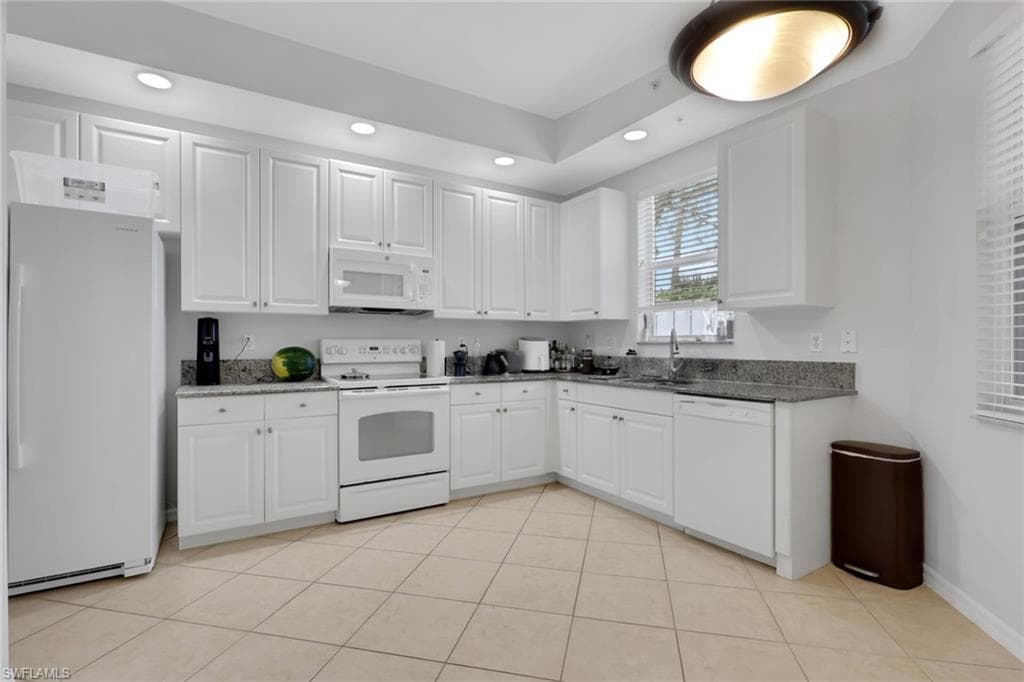 1335 Mariposa CIR 4103-2