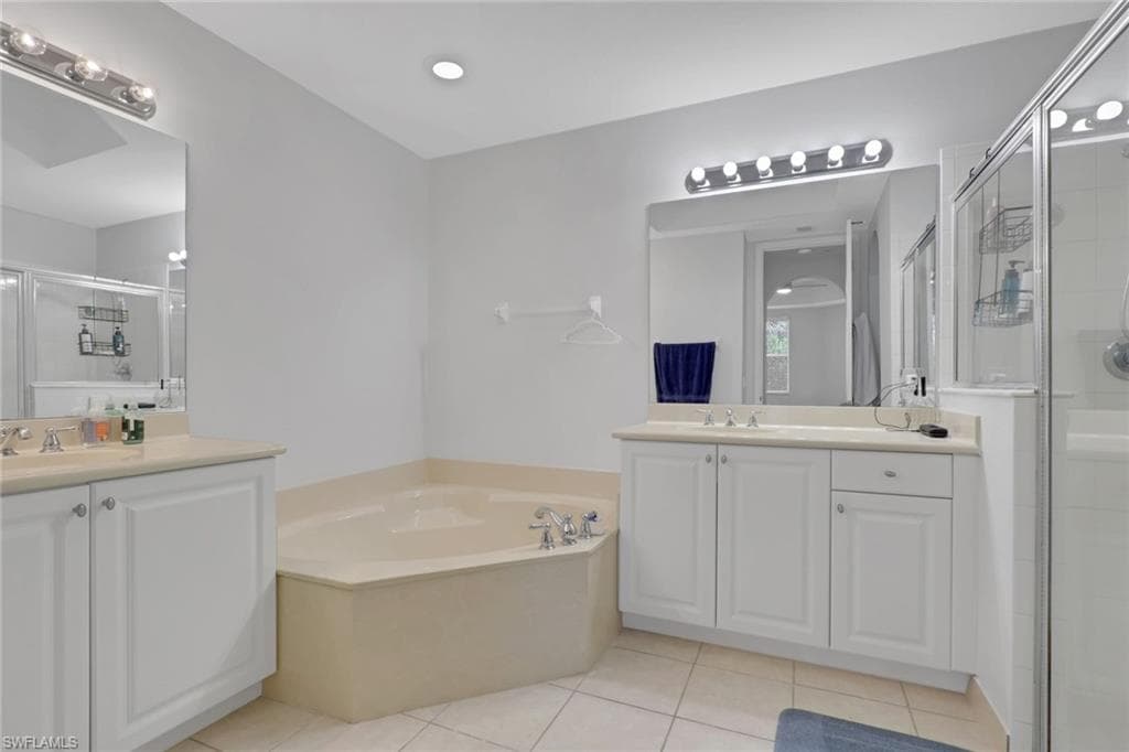 1335 Mariposa CIR 4103-9