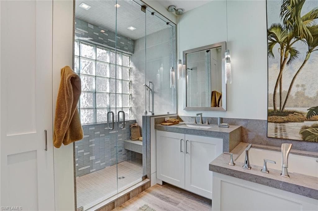255 Barefoot Beach BLVD 4-28