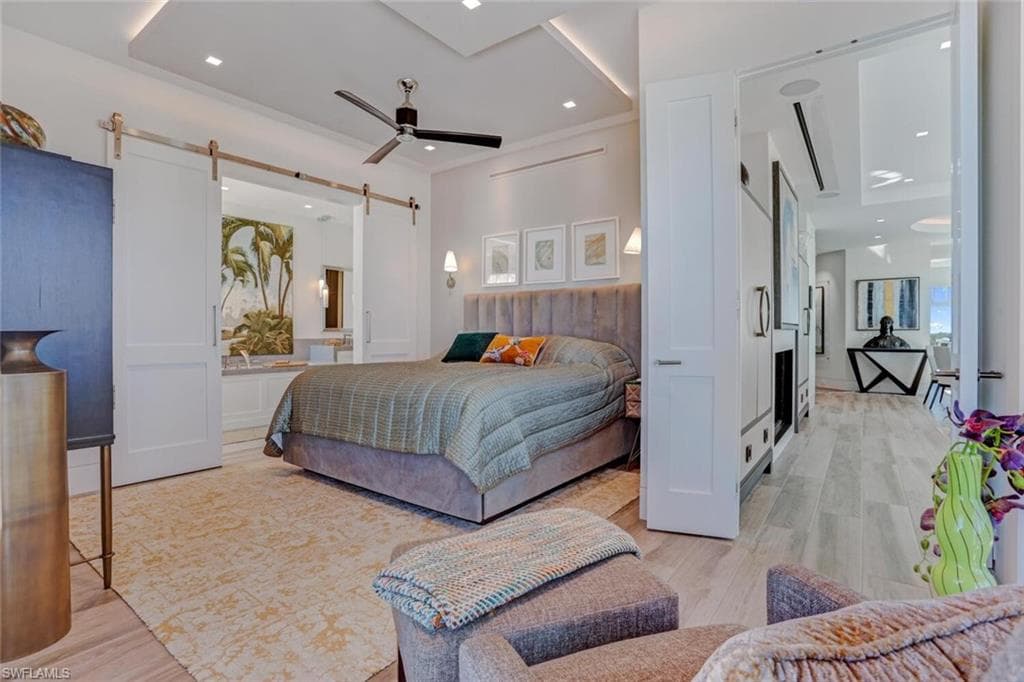 255 Barefoot Beach BLVD 4-24