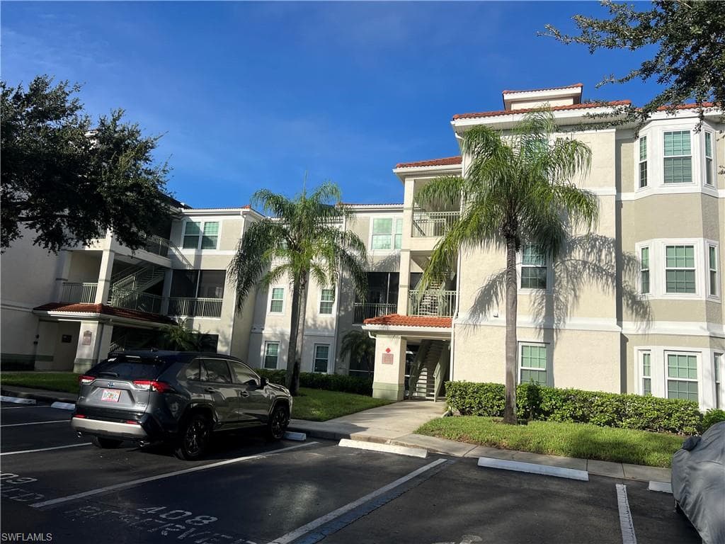 23500 Walden Center DR 106-1