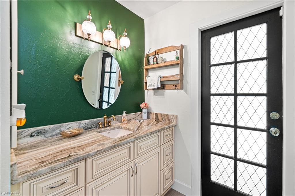 10791 Highland AVE-31