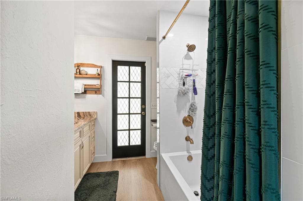 10791 Highland AVE-32