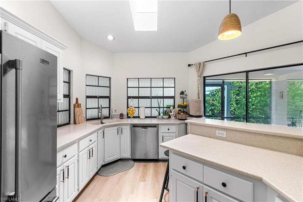10791 Highland AVE-13