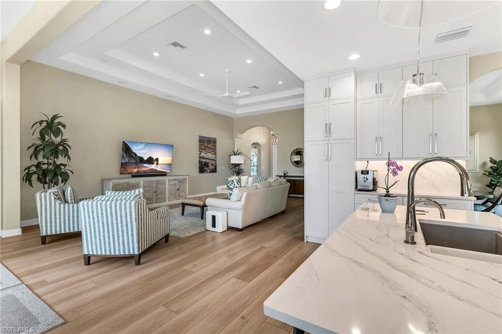 23255 Sanabria LOOP-8