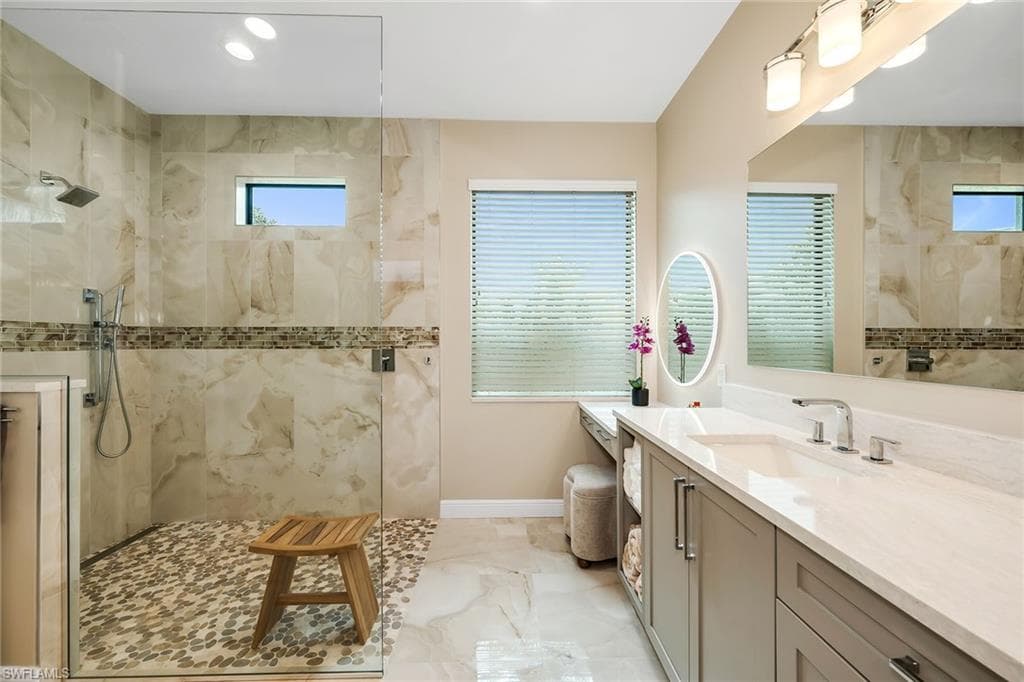 23255 Sanabria LOOP-20