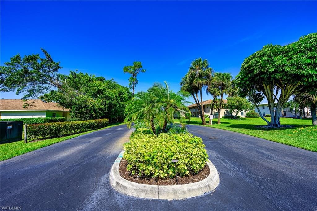 135 Cypress WAY E C-135-2