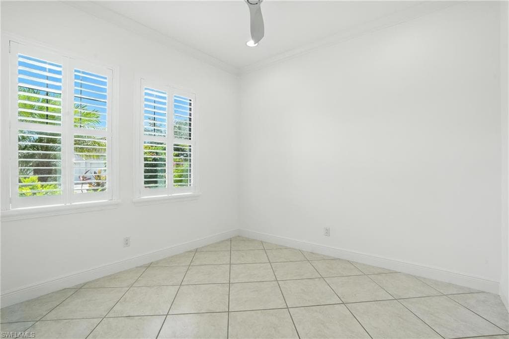 4649 Abaca CIR-18