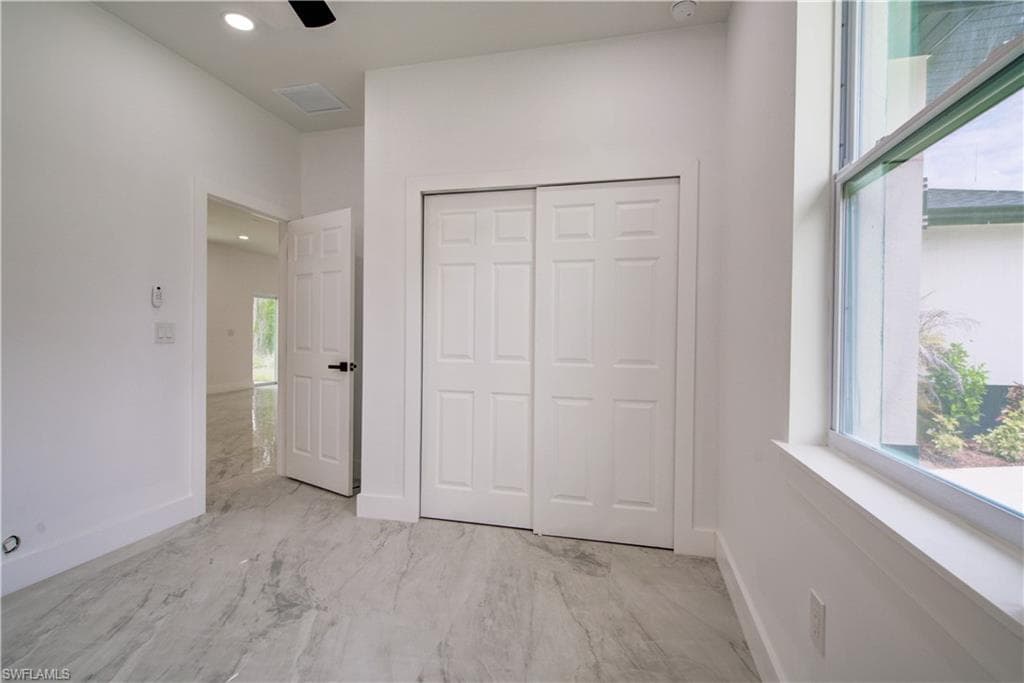 1020 Carroll ST E-18