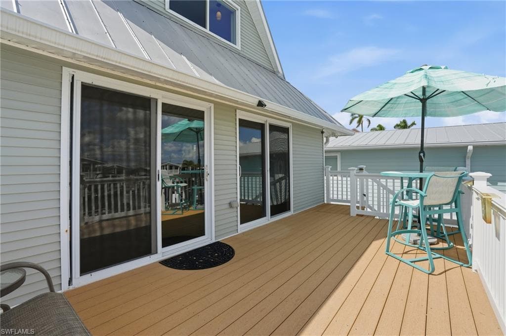850 Oak ST-23