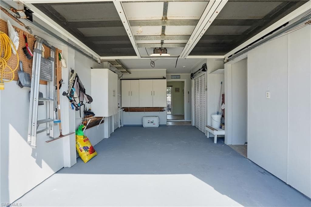 850 Oak ST-34