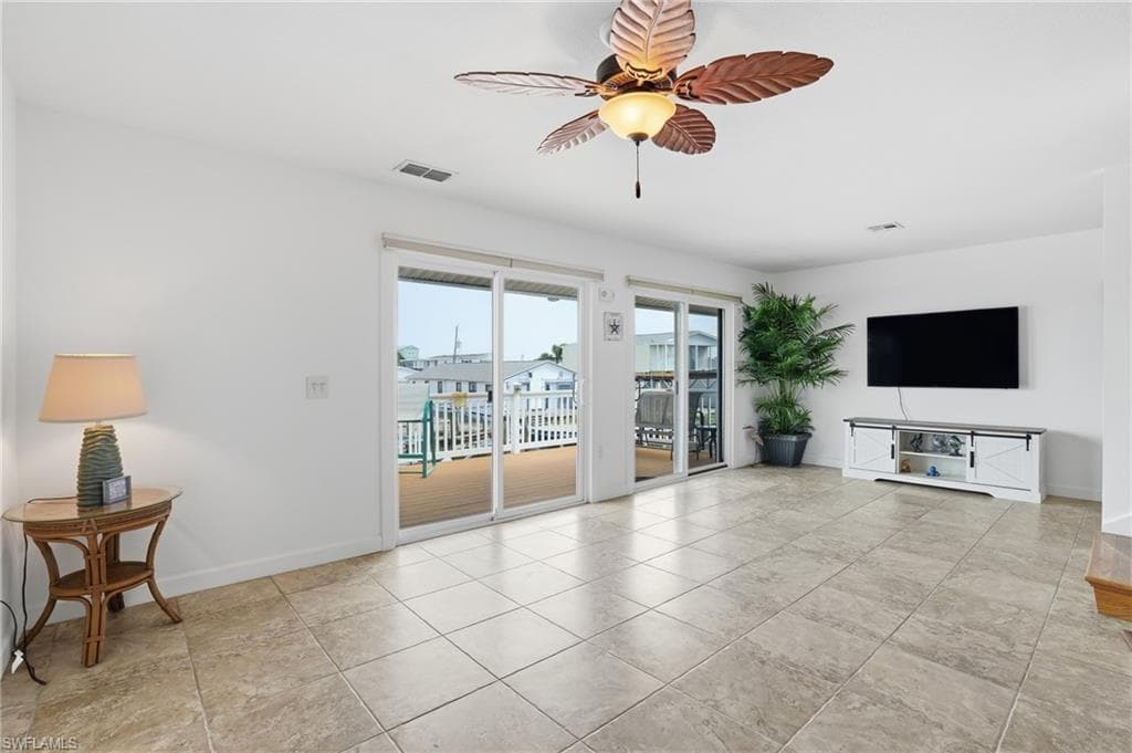 850 Oak ST-7