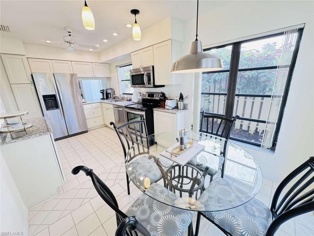 547 Beachwalk CIR-6