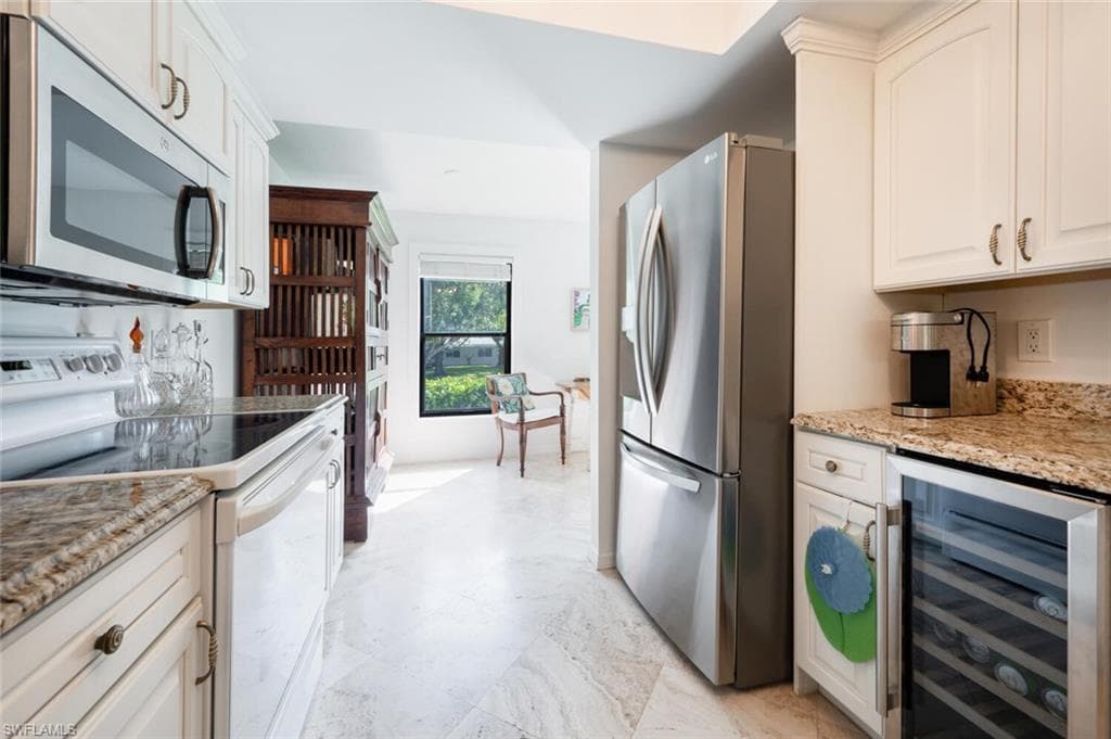 1080 6th ST S-15