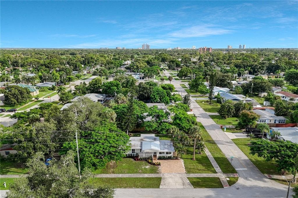 1755 Oakley AVE-33