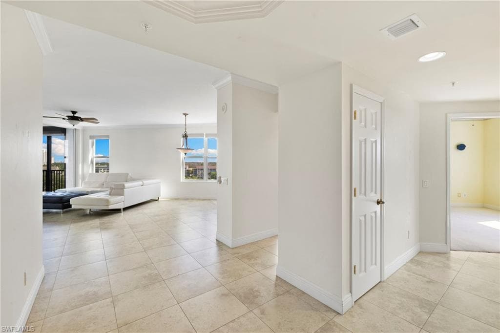 420 Cove Tower DR 804-22